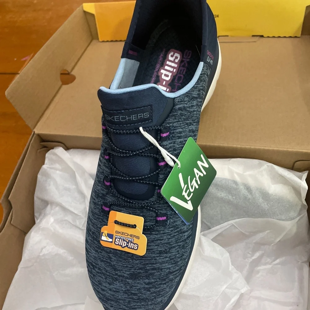 NWT Skechers hands free slip ins shoes - Picture 2 of 4